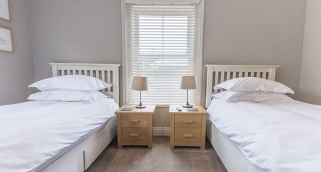 Lain-lain 2 Blackfriars Cottage