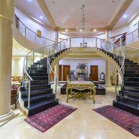 Primary image1馬術皇家精品 Spa 飯店,豪登省飯店