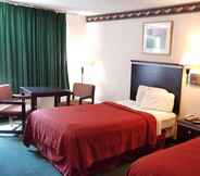 Lain-lain 6 Red Carpet Inn & Suites