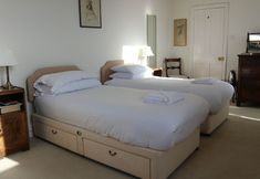 Others 5 Crowcombe Court