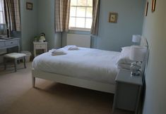 Others 6 Crowcombe Court