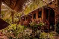 Others Island Native Bungalows Resort