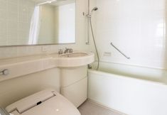 Others 3 Mountainside Palace