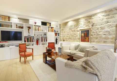 Lainnya Sublime appartement Champs Elysees ( Chaillot)