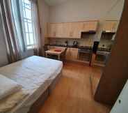 Others 3 Studio Apartment in South Kensington 12