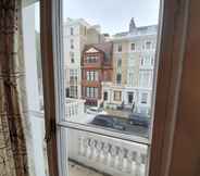 Others 4 Studio Apartment in South Kensington 7