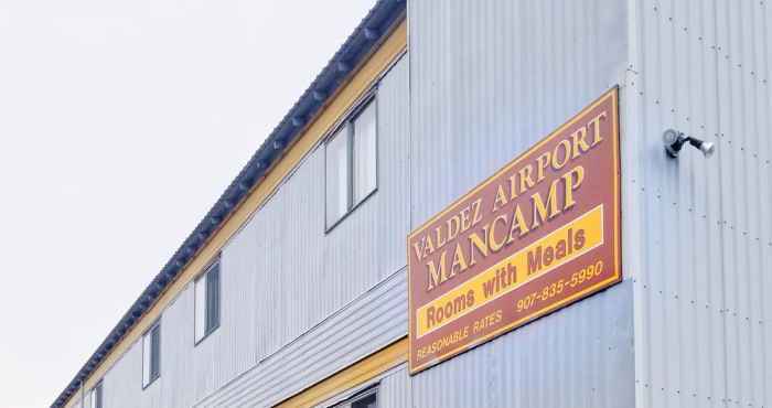 Khác Valdez Airport Mancamp