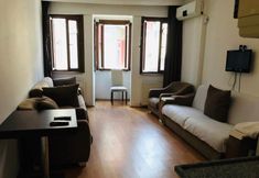 其他 5 Akdemir House