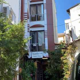 Primary image 1 Deluxe Royal Apart, Ozi Pizza & Pasta Hotels