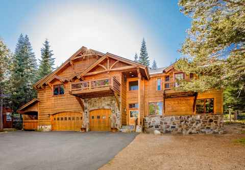 อื่นๆ Bear Meadows Lodge - Hot Tub - Tahoe Donner 6 Bedroom Home by Redawning