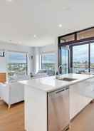 Imej utama Takapuna Contemporary 2BR with Carpark