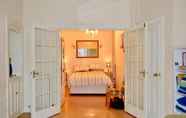 Others 4 Homely, Comfortable 2 Bed in Historic Rose Street