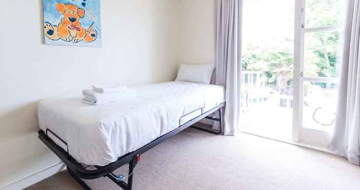 Lainnya Light-filled Newly Renovated 3 Bedroom Villa in Remuera