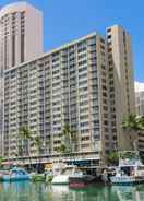 Marina Ilikai Marina Studio City View Condos with Fully Equipped Kitchens & Free Wifi