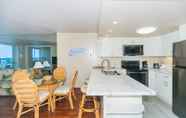 Others 7 Ilikai Marina One Bedroom Harbor View Condos - Walk to Ala Moana Beach Park!