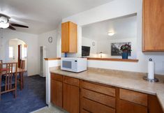 Others 5 Convenient 2 bedroom, walk to Bart, 10 min to Berkeley
