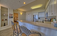 Others 7 Marvelous Condo With Beachside Pool and Free Poolside Wifi - Unit 0902 by Redawning