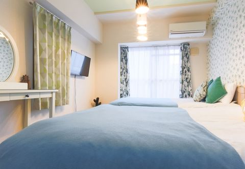 Others Grand Court Namba 701