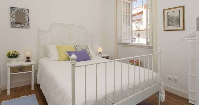 Others Spacious Alfama Duplex, By TimeCooler