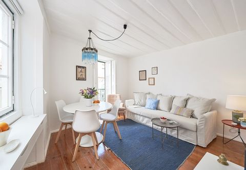 Others Alfama Light-Filled Apartment, By TimeCooler