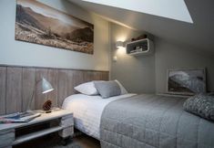 Others 6 Apart-Center Pod Orlem