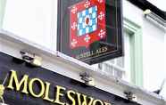 Others 4 Molesworth Arms