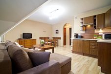 Lain-lain Apart-Center Motyl