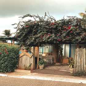 Primary image1Pousada Portal dos Golfinhos,州长卡洛斯·威尔逊机场 (FEN)飯店