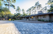 Others 6 Lx47: Pebble Garden Retreat Home With Modern Kitchen