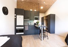 기타 4 Spot Apartments  Konala