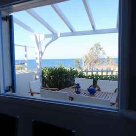 Primary image 1 NAMA Beach House, โรงแรม & ที่พัก ซานโตรินี่