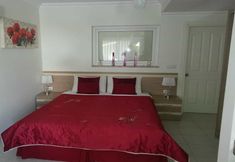 Others 2 Center Point 3 Apart