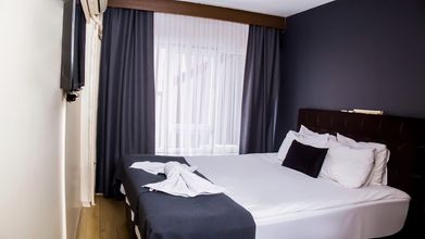 Lain-lain 4 Hotel Cesmeli