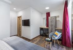 Others 5 Apinelo Port Rooms