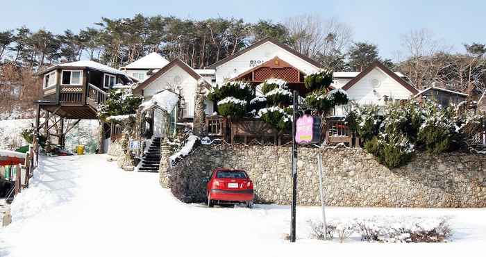 Lain-lain Taean White Sand Pension