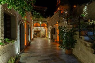 其他 4 Vintage Cave House