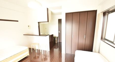 Others 2 Enzo Shin-Osaka C