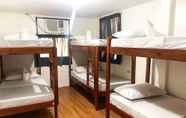 Others 2 Bed Bunks and Beyond Hostel