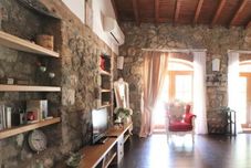 Others Villa BLN1 by JoyLettings