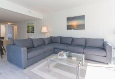 อื่นๆ 2 2077 Beachwood