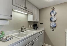 Others 5 1149 Beachwalker