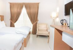 Others 7 Monopetra Otel