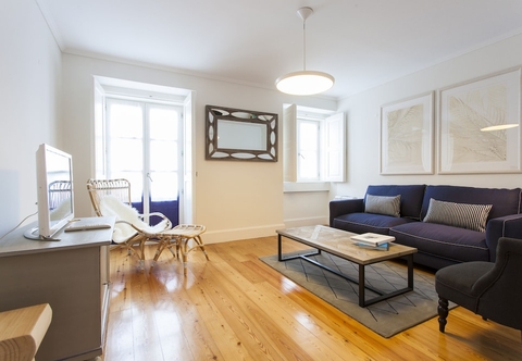 Others ALTIDO Spacious 3BR home w/balcony in Baixa, nearby Lisbon Cathedral