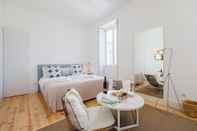 Others ALTIDO Chic studio w/city view in Santa Catarina, 10mins from São Bento Palace