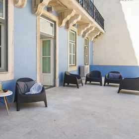 Primary image 1 JOIVY Exclusive 4BR home w/3 workspaces&garden in Baixa, Santo Condestável Hotels