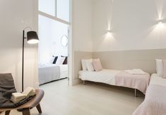 Others 7 JOIVY Exclusive 4BR home w/3 workspaces&garden in Baixa