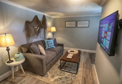 Lain-lain Billy Goat Franks`s Key West Experience