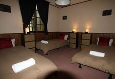 อื่นๆ 3 Alpine Lodge