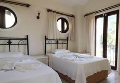 อื่นๆ 3 Villa XT15 by JoyLettings