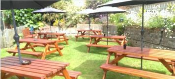 Others 6 The Two Brewers